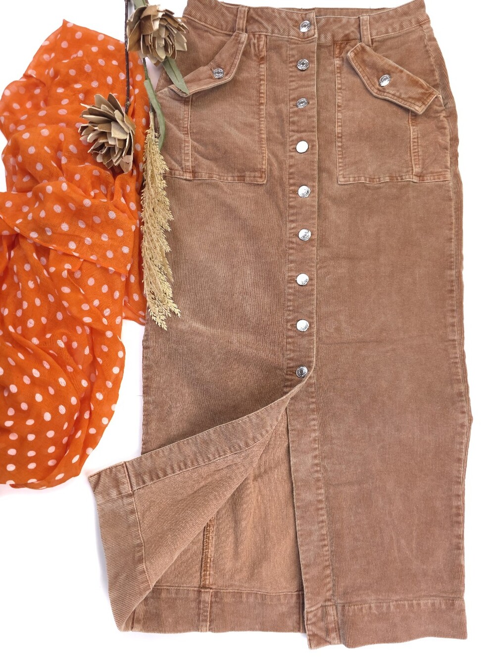 Like New Distressed Button-Front Corduroy Skirt in Warm Tan Brown Sz M